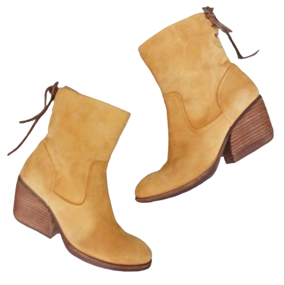Kork-Ease Suede Stacked Heel Western Ankle Booties Women’s 8M - Picture 1 of 13